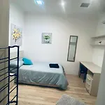 Cozy Apartment With 2 Bedroom In A Central Location